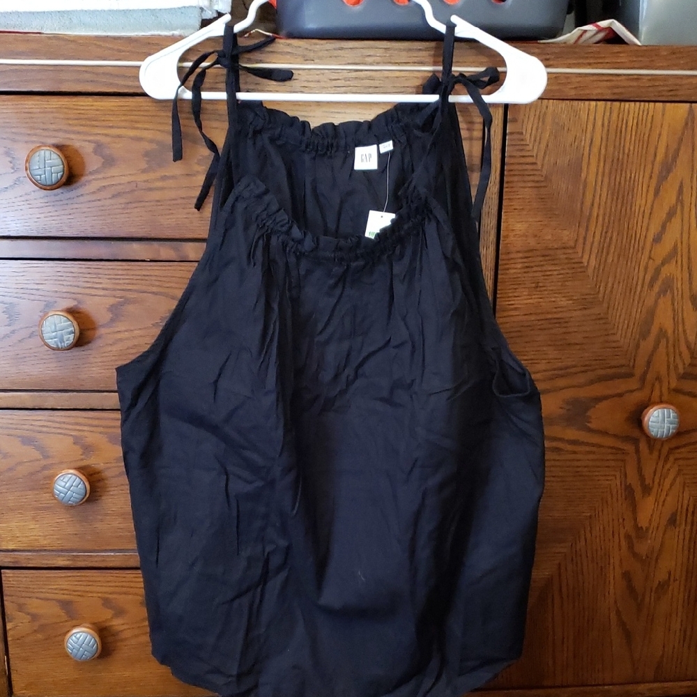 GAP Black Sleeveless Women's Top